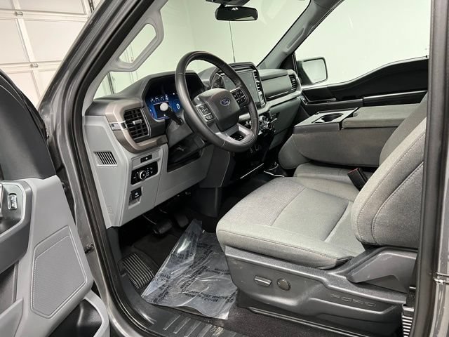 Used 2025 Ford F150 XLT w/ Equipment Group 301A Standard AWD/4WD image 17