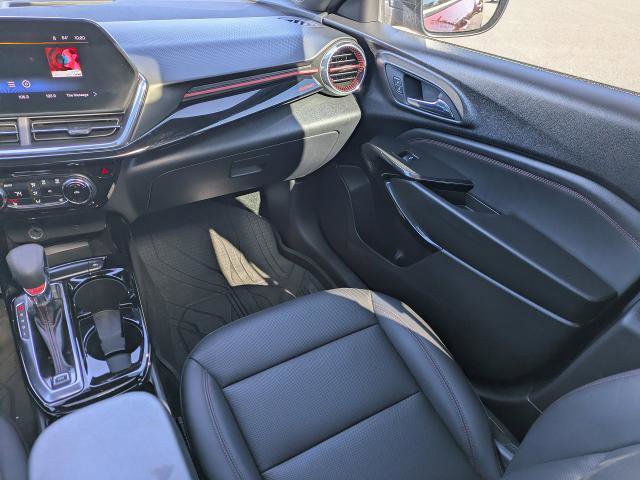 Used 2024 Chevrolet Trax RS w/ Sunroof Package image 20