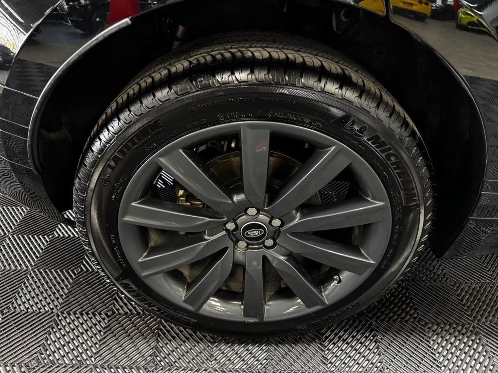 Used 2018 Land Rover Range Rover Velar R-Dynamic HSE image 19