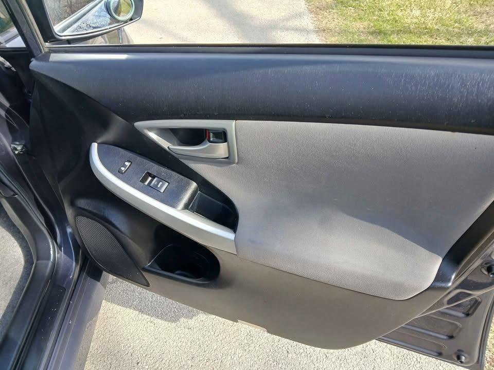 Used 2012 Toyota Prius Two image 17