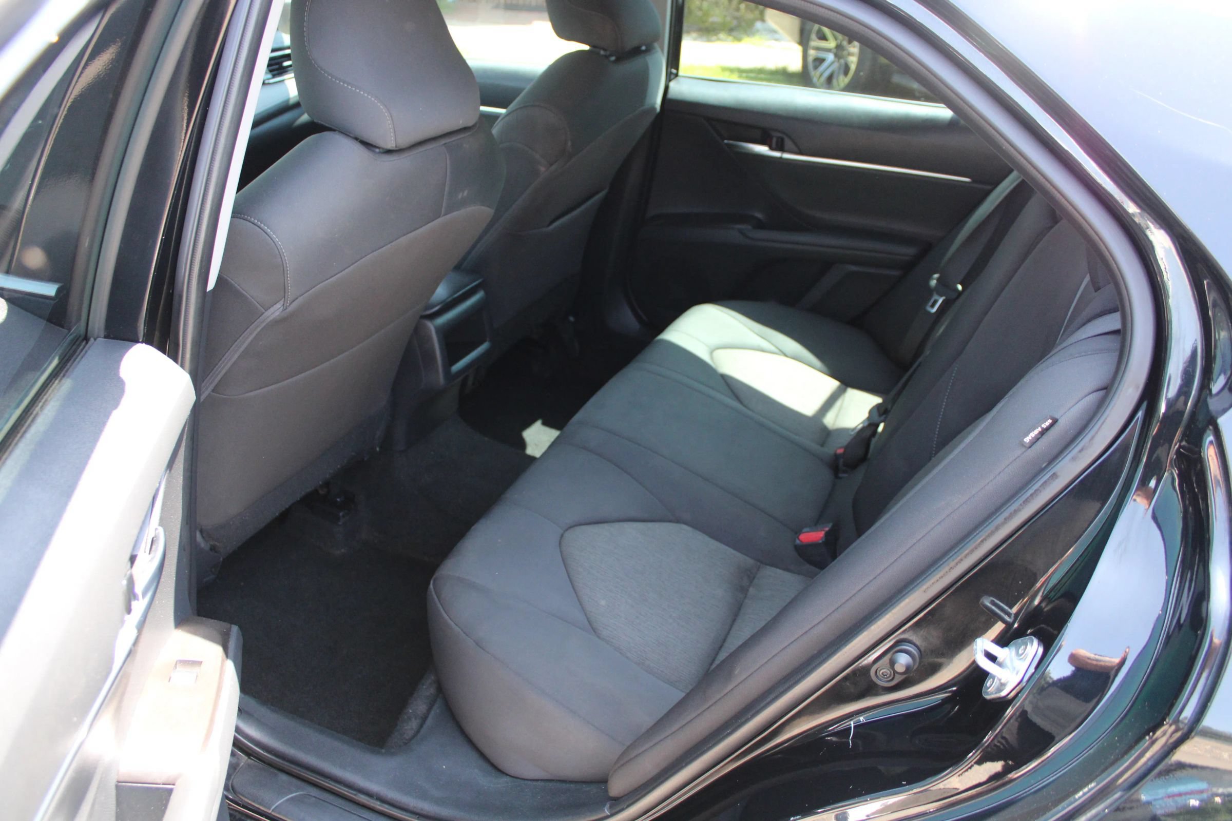 Used 2023 Toyota Camry LE FWD image 18
