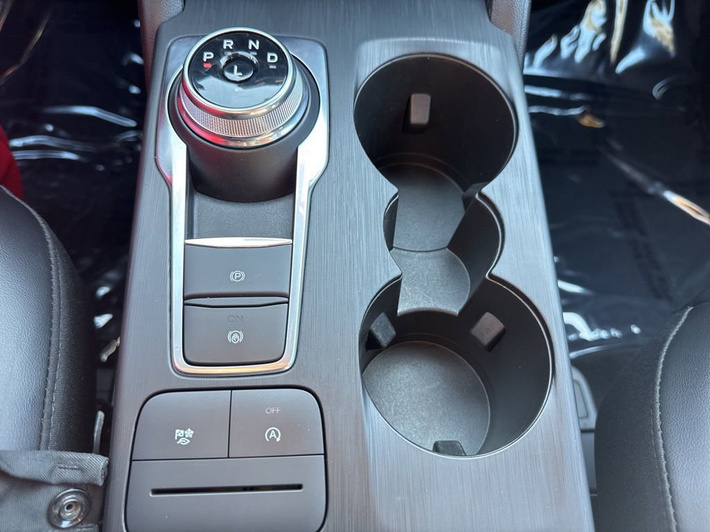 Used 2025 Ford Escape ST-Line image 17