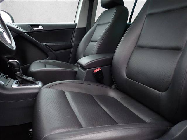 Used 2017 Volkswagen Tiguan Wolfsburg Edition FWD image 12