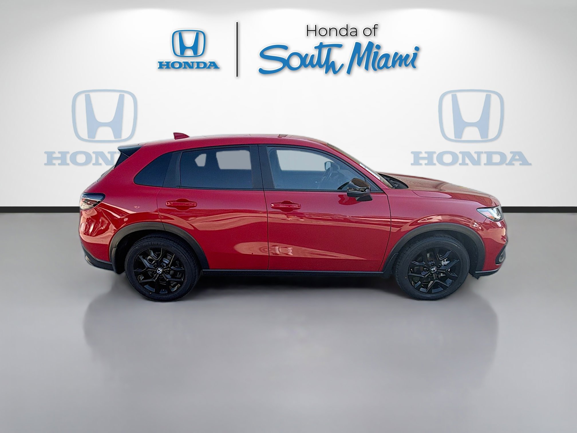 Used 2025 Honda HR-V Sport image 8