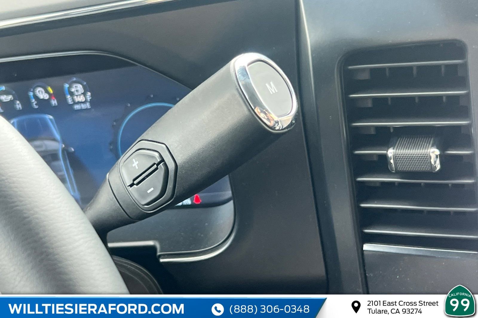 New 2026 Ford F350 Lariat w/ Black Appearance Package image 21