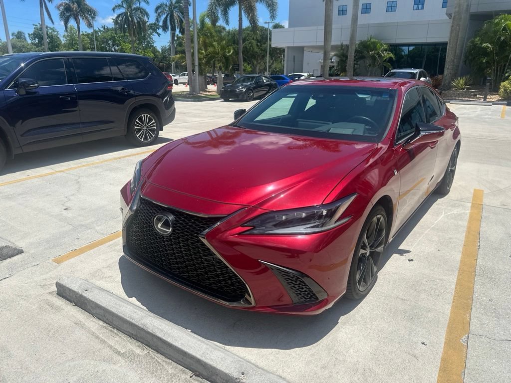 Used 2022 Lexus ES 350 F Sport w/ Accessory Package FWD image 4