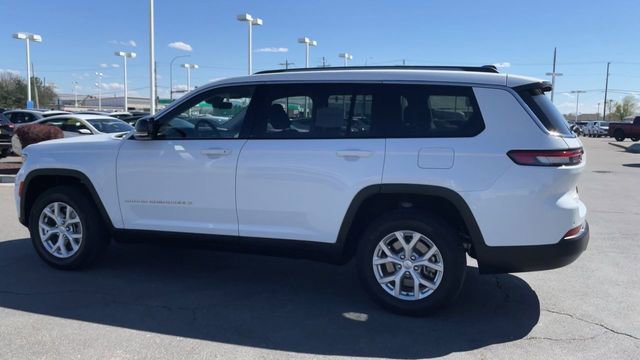 Used 2023 Jeep Grand Cherokee L Limited w/ Luxury Tech Group II image 7