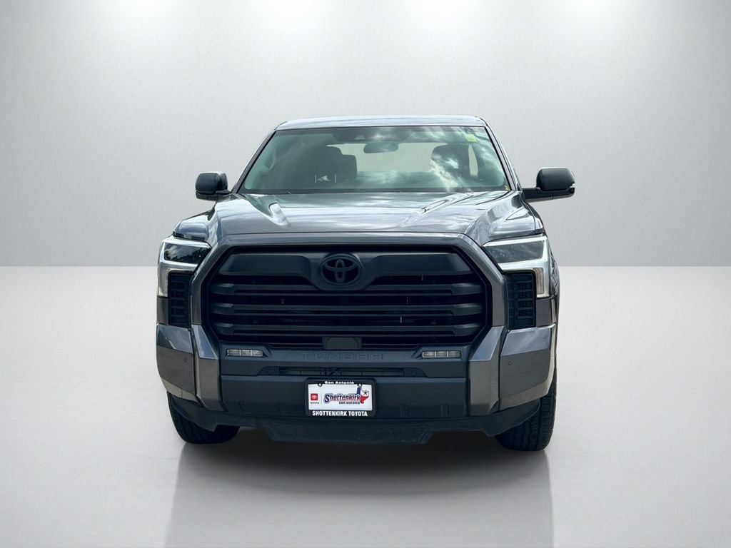 Used 2023 Toyota Tundra SR5 w/ SR5 Convenience Package AWD/4WD image 2