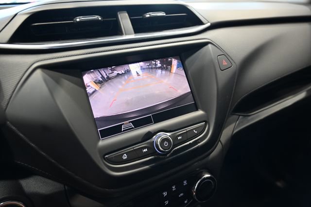 Used 2023 Chevrolet TrailBlazer LT FWD image 16