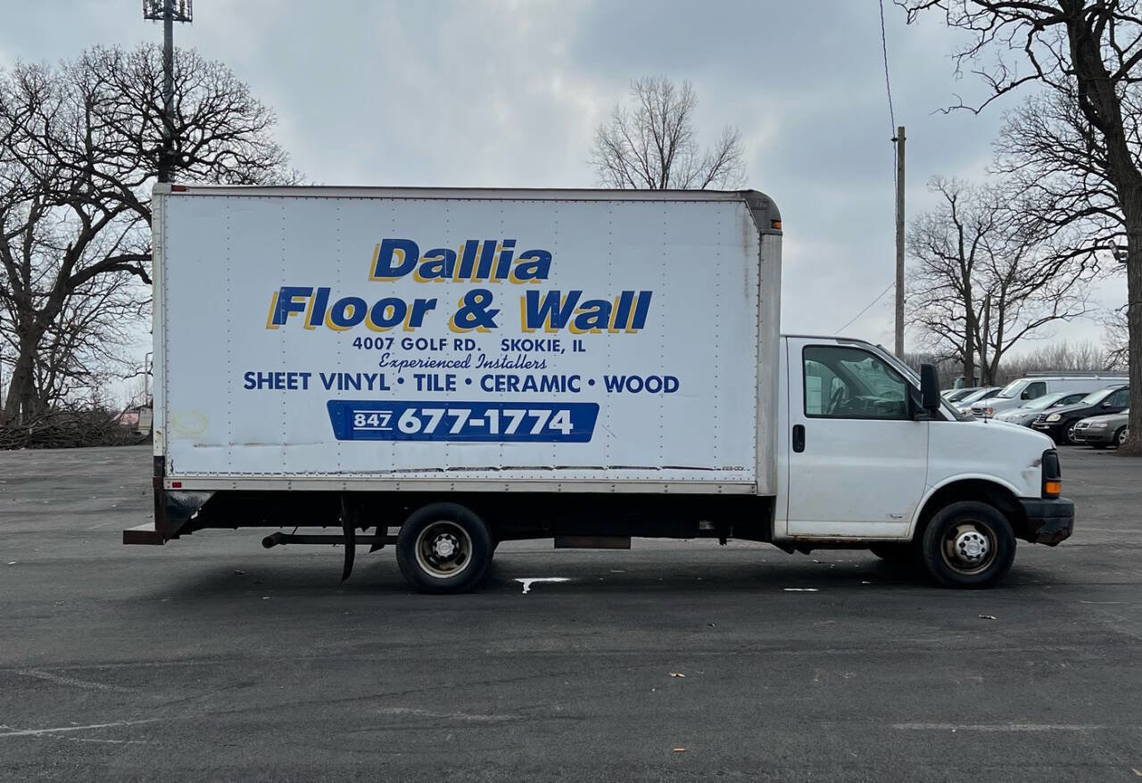 Used 2007 Chevrolet Express 3500 image 4