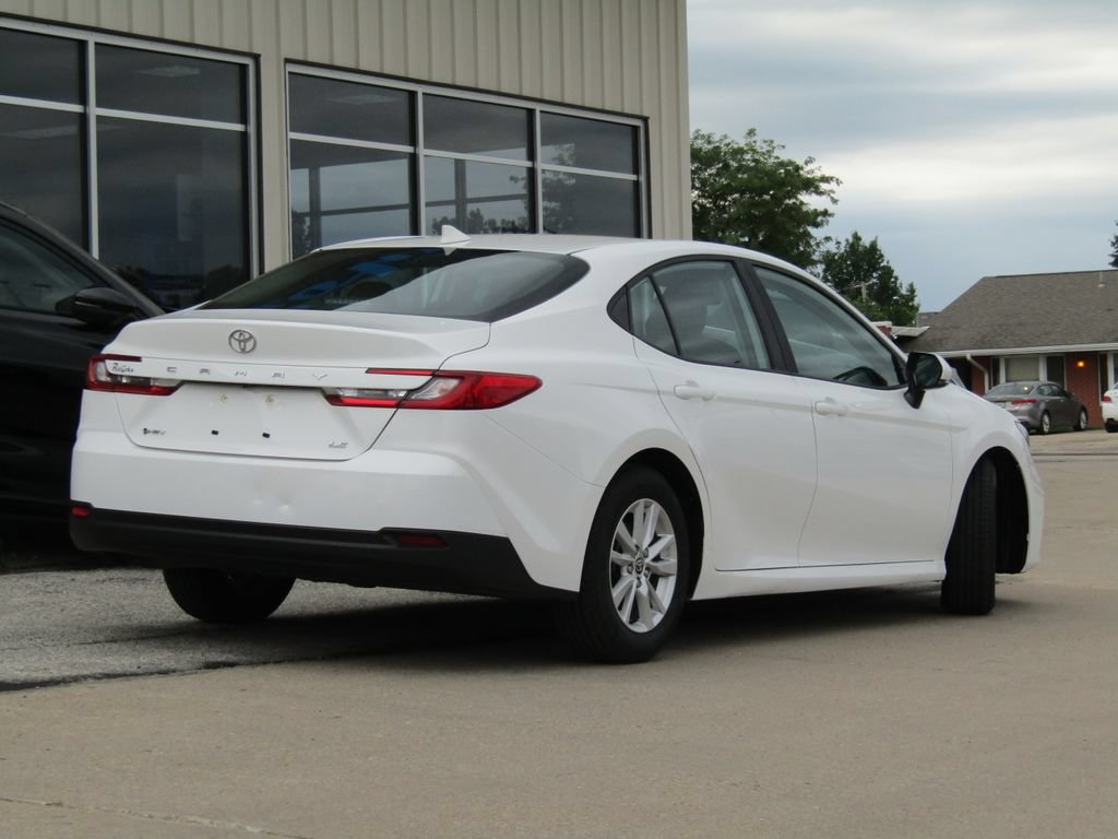 Used 2025 Toyota Camry LE FWD image 3