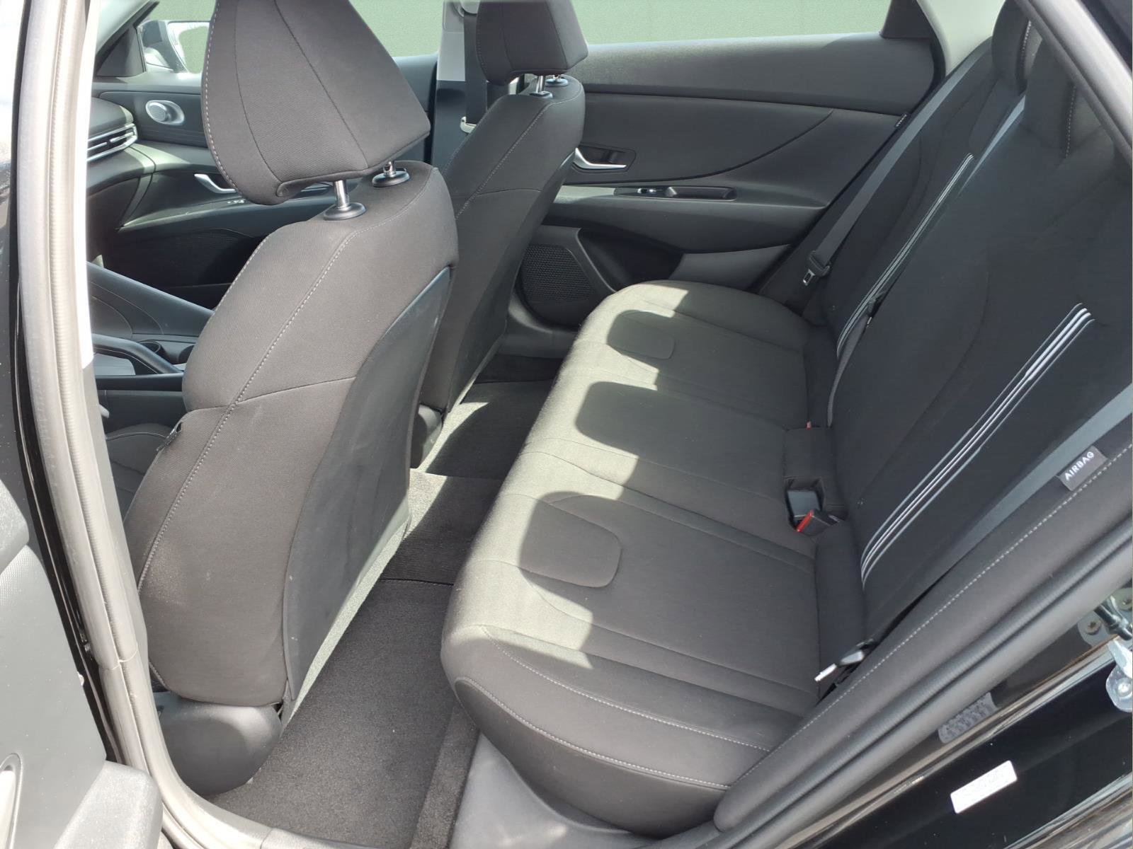 Used 2024 Hyundai Elantra SEL image 14