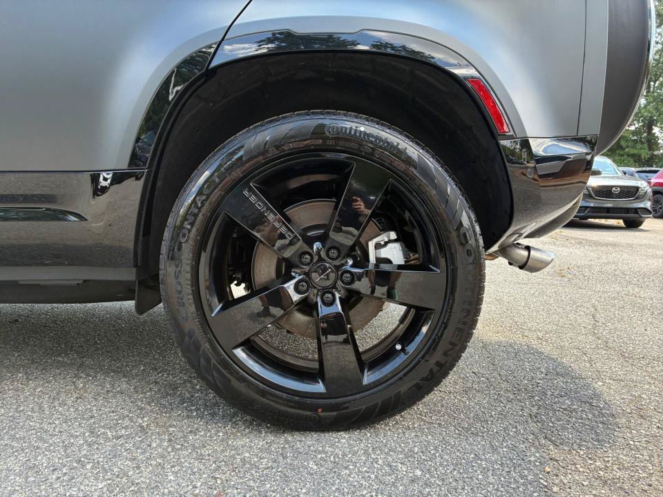 New 2026 Land Rover Defender 110 X-Dynamic SE AWD/4WD image 22