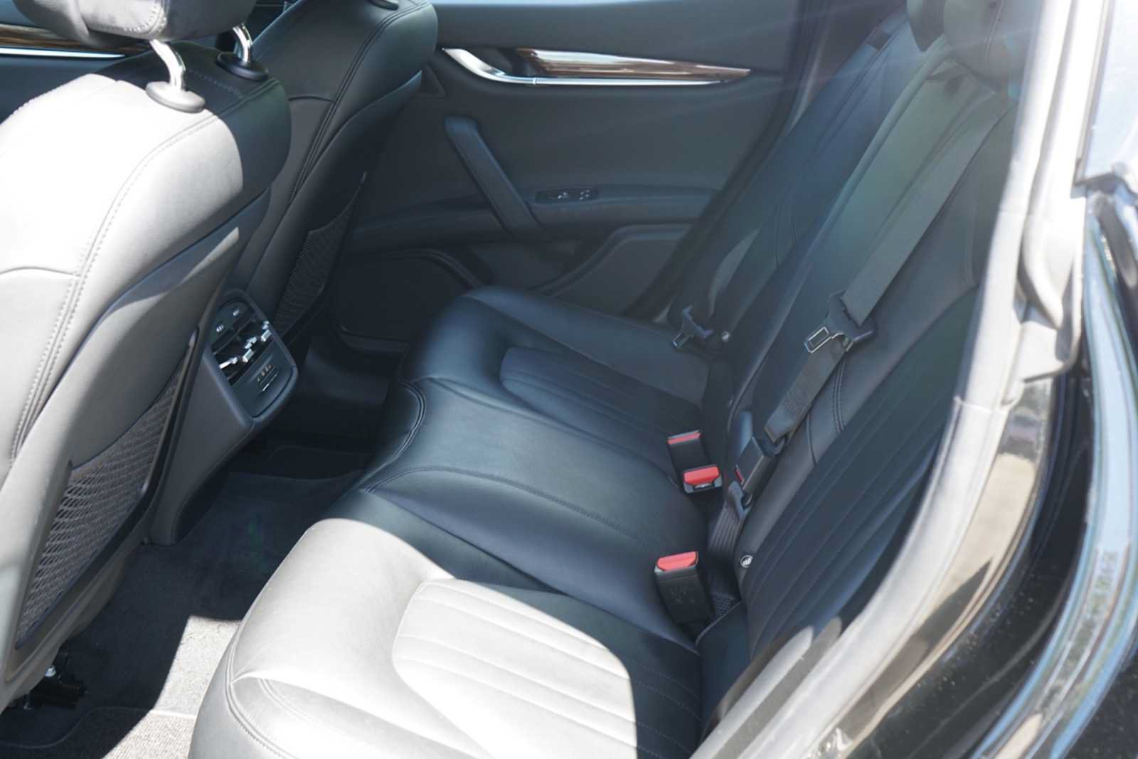 Used 2019 Maserati Ghibli S Q4 AWD/4WD image 20