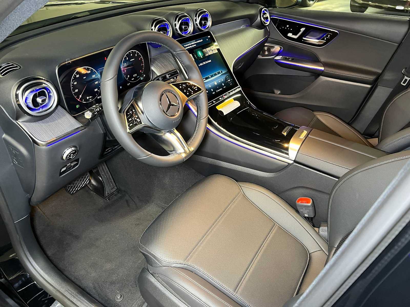 New 2027 Mercedes-Benz GLC 300 4MATIC image 26