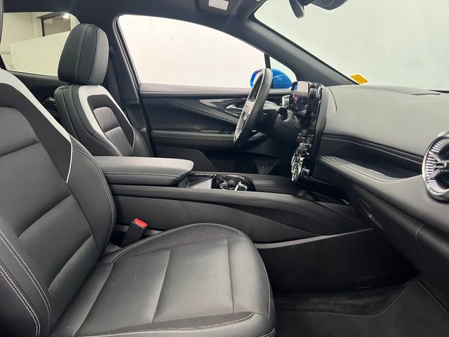 Used 2024 Chevrolet Blazer EV LT AWD/4WD image 29