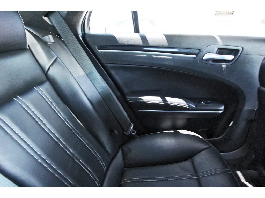 Used 2021 Chrysler 300 S RWD image 11