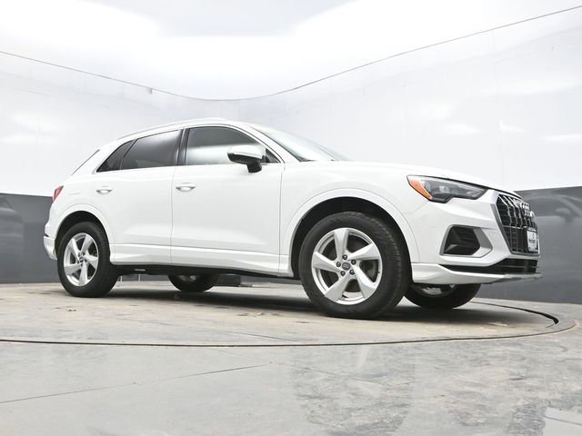 Used 2020 Audi Q3 2.0T Premium AWD/4WD image 35