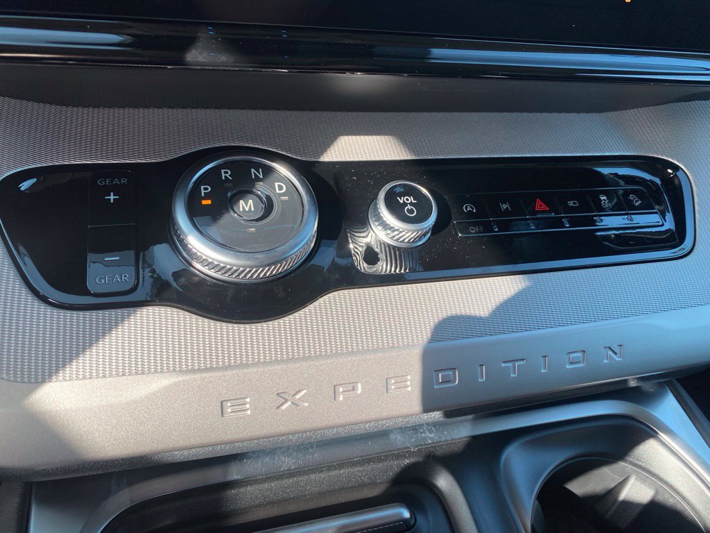 New 2027 Ford Expedition Active AWD/4WD image 22