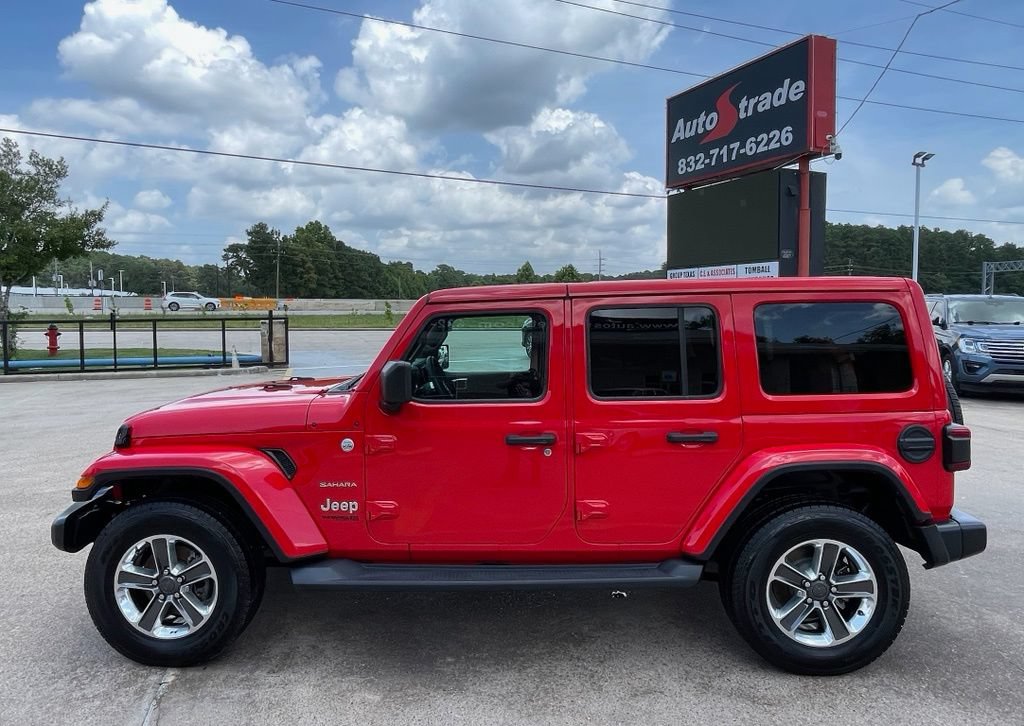 Used 2019 Jeep Wrangler Unlimited Sahara AWD/4WD image 6
