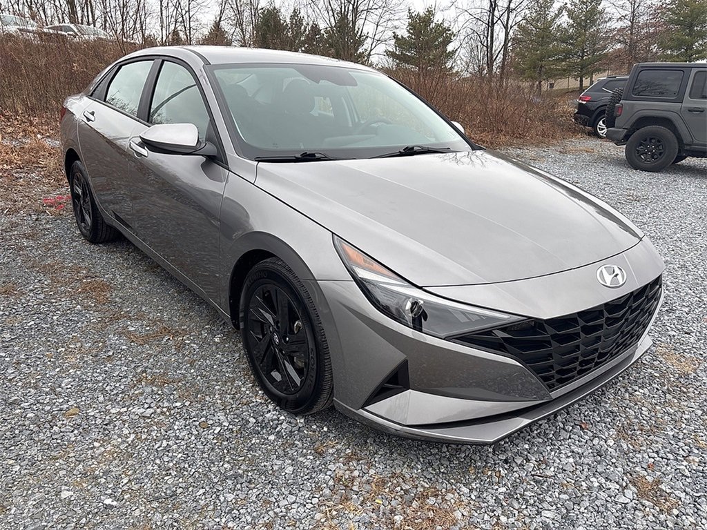 Used 2023 Hyundai Elantra SEL image 10