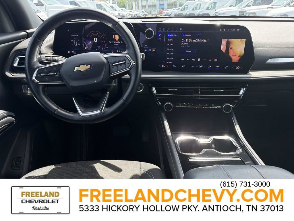 Used 2024 Chevrolet Traverse LT FWD image 20