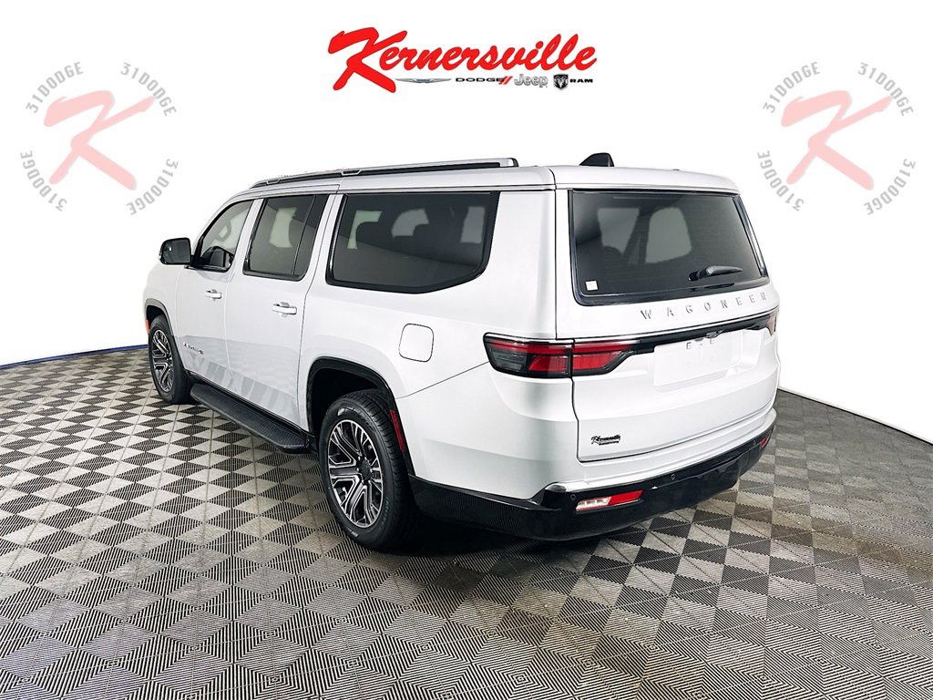Used 2024 Jeep Wagoneer L Series II w/ Flexible Seating Group image 5