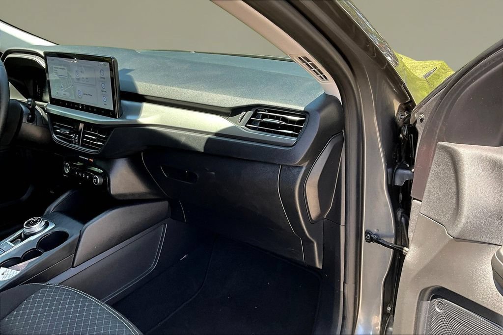 Used 2023 Ford Escape Active w/ Tech Pack #1 AWD/4WD image 25