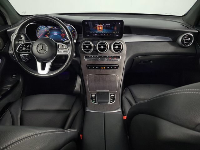 Used 2021 Mercedes-Benz GLC 300 4MATIC w/ Premium Package image 25