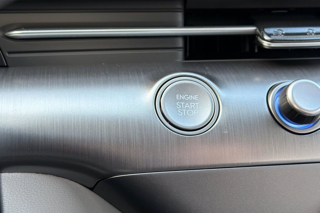 New 2026 Hyundai Kona SE image 20