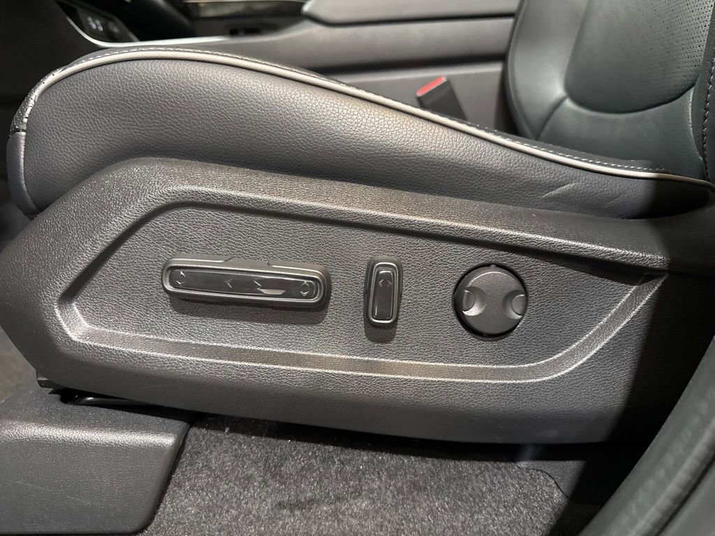 Used 2023 Honda Pilot Elite image 26