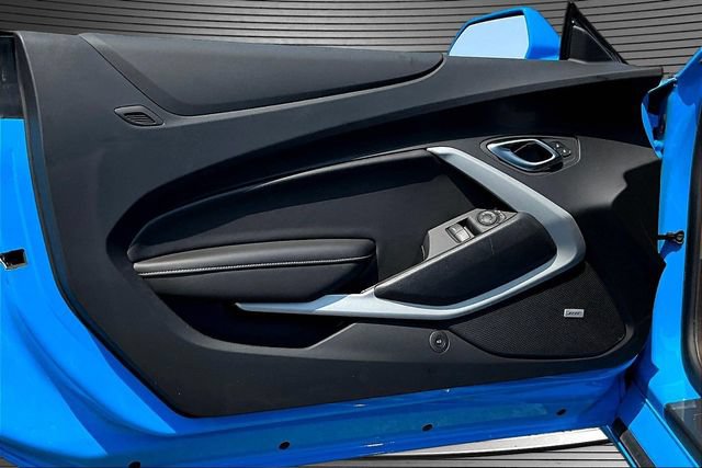 Used 2022 Chevrolet Camaro LT w/ Technology Package RWD image 18