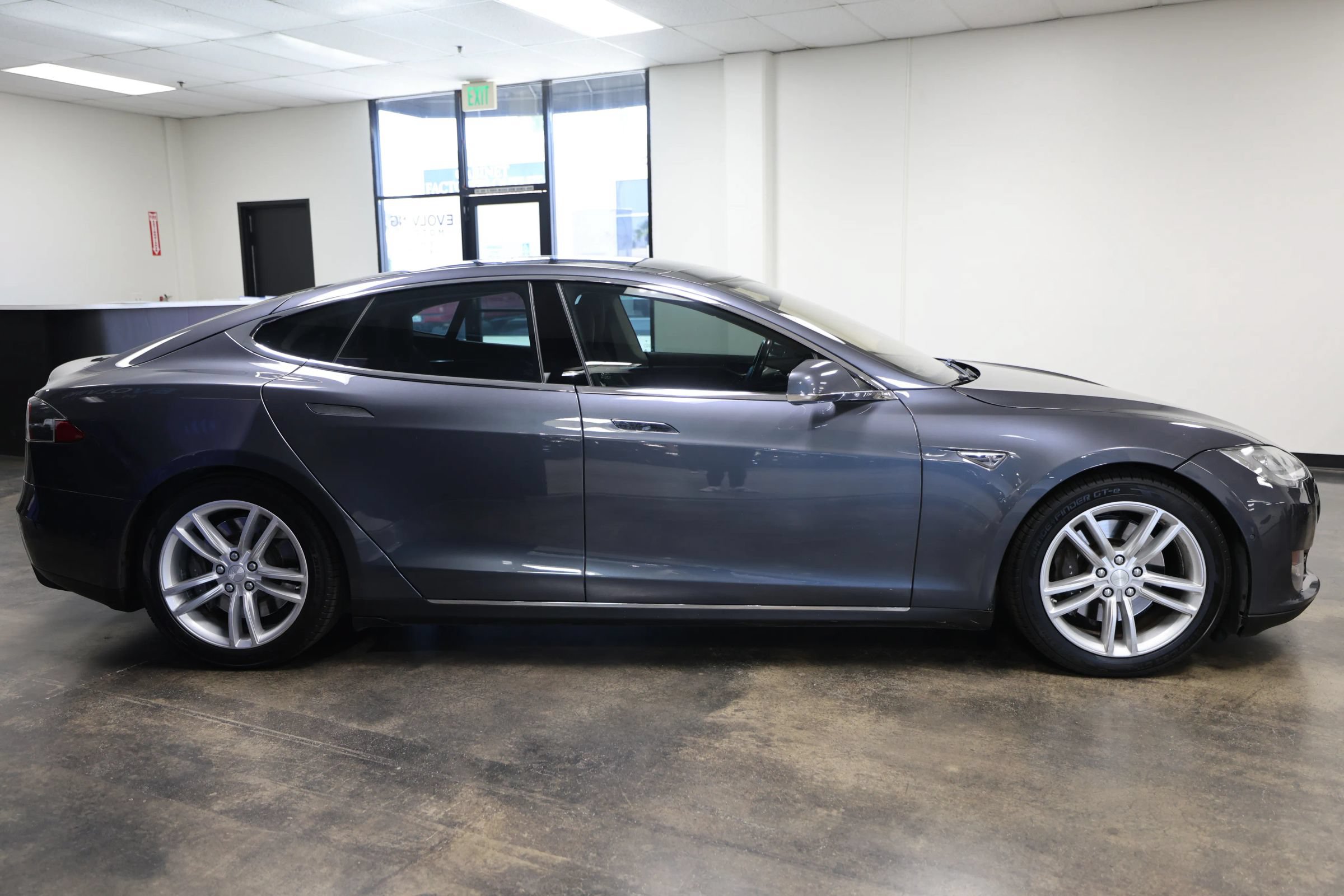 Used 2015 Tesla Model S 85D AWD/4WD image 8