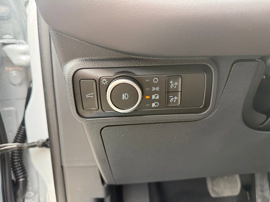 New 2026 Ford Explorer Platinum image 8