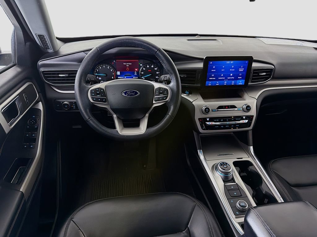 Used 2021 Ford Explorer XLT w/ Equipment Group 202A image 21