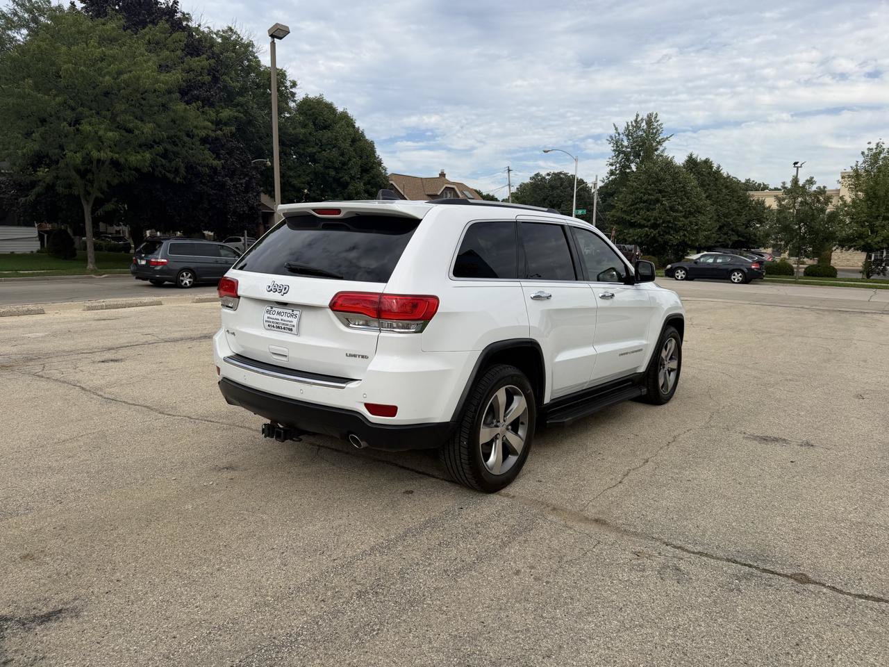 Used 2016 Jeep Grand Cherokee Limited AWD/4WD image 7