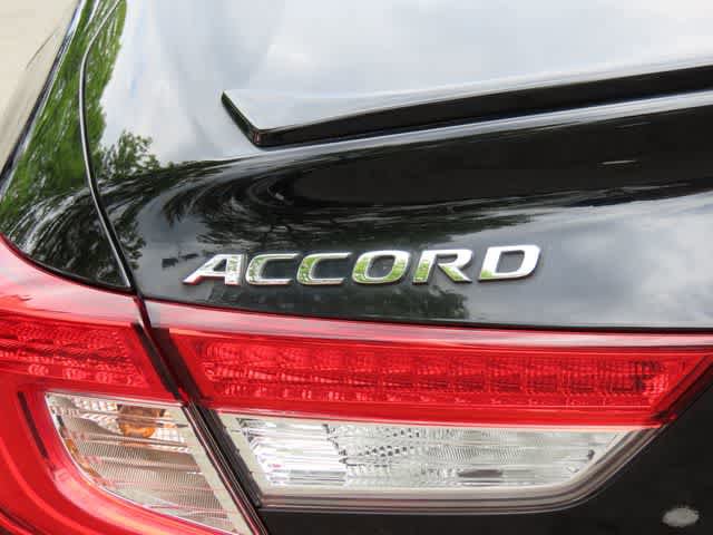 Used 2018 Honda Accord Sport image 7