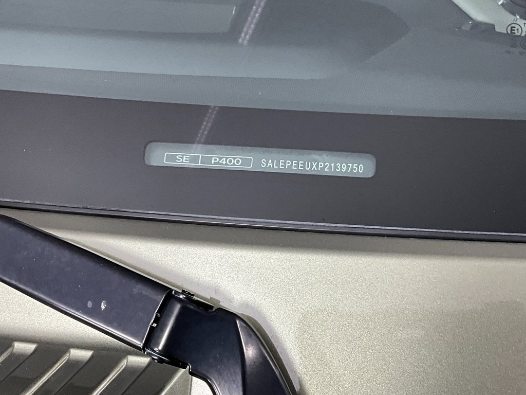 Certified 2023 Land Rover Defender 110 SE image 31