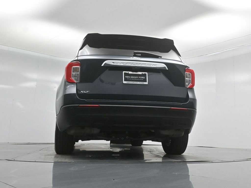 Certified 2023 Ford Explorer XLT RWD image 48