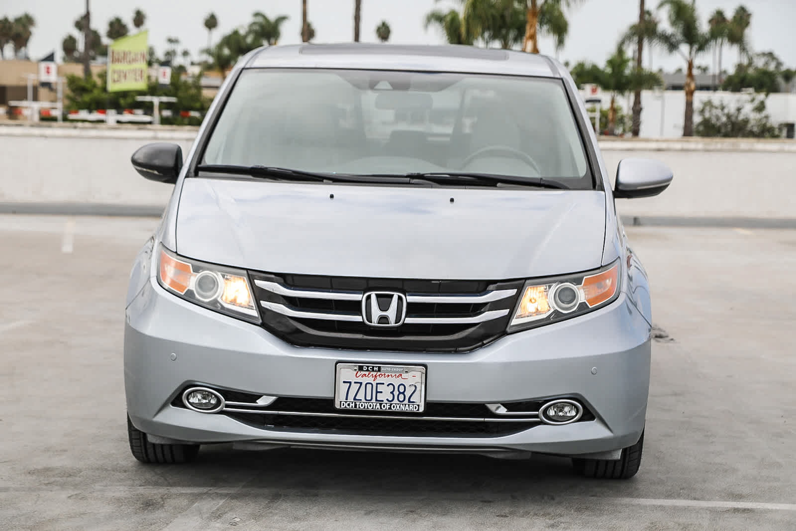 Used 2016 Honda Odyssey Touring Elite image 3