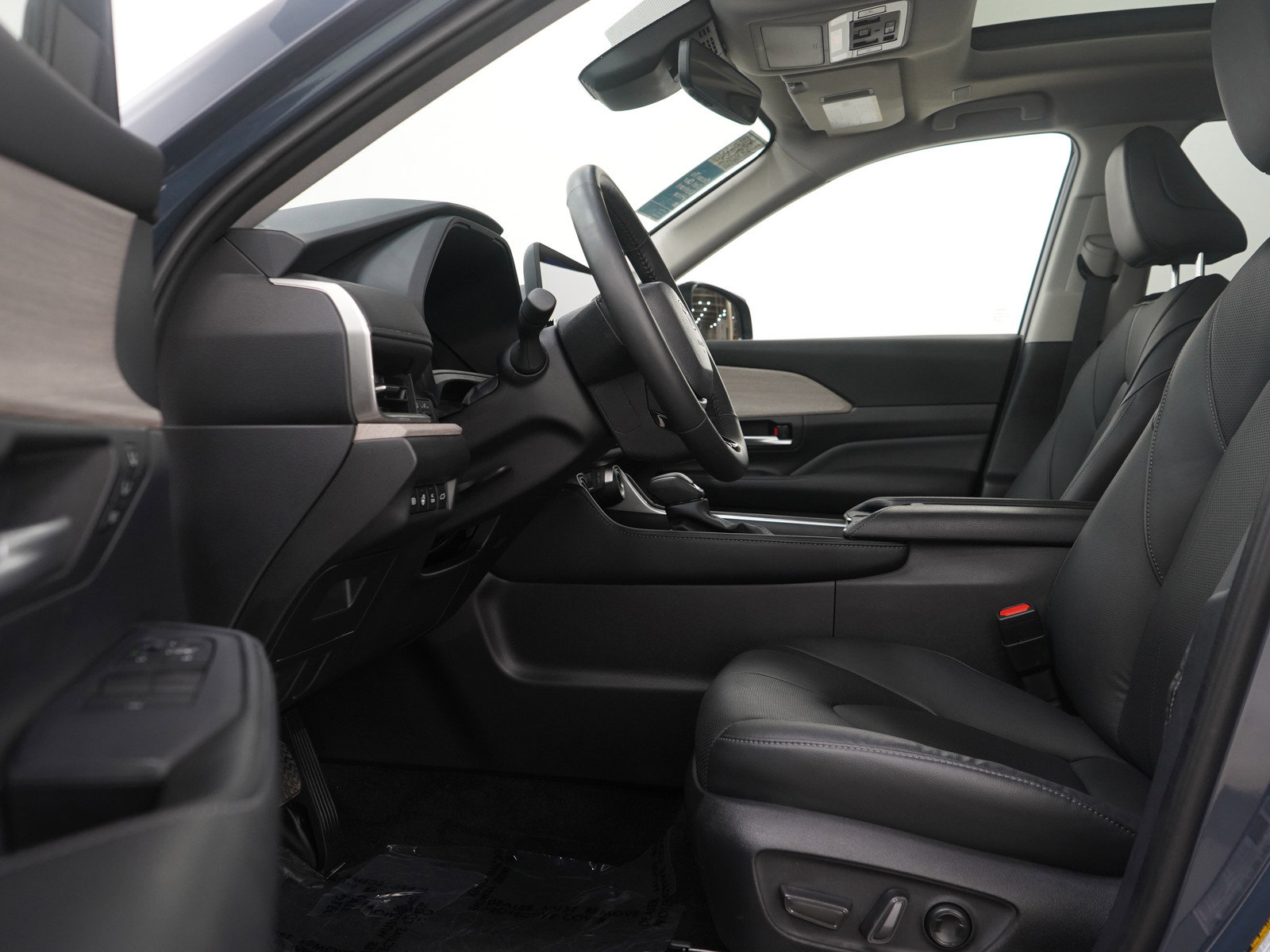 Used 2025 Toyota Grand Highlander AWD Hybrid image 26