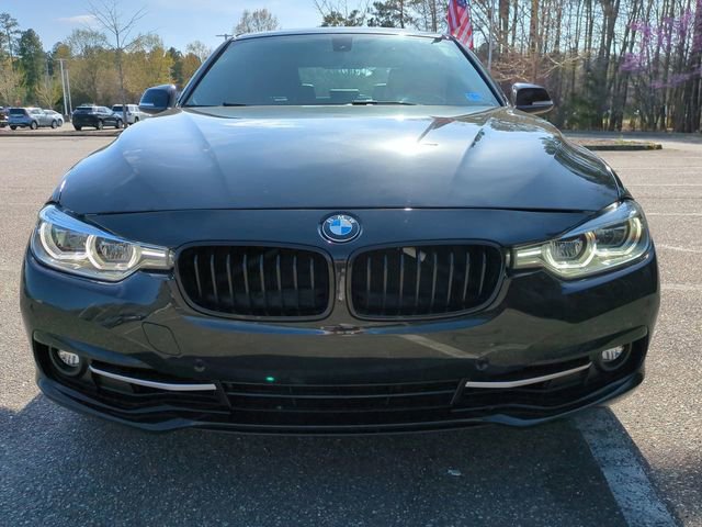 Used 2018 BMW 330i xDrive Sedan w/ Convenience Package image 9