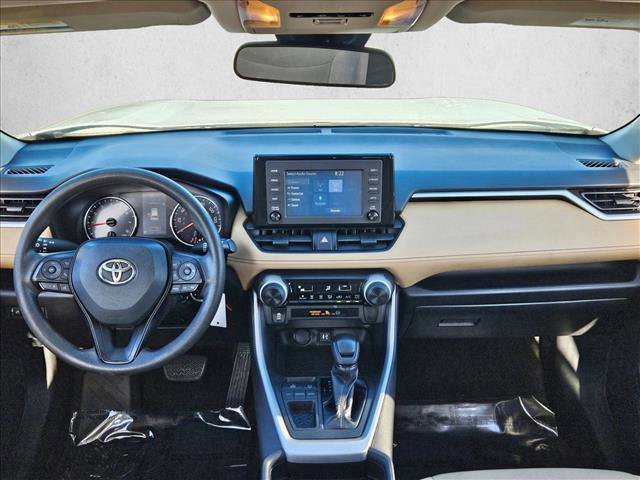 Used 2019 Toyota RAV4 LE image 17