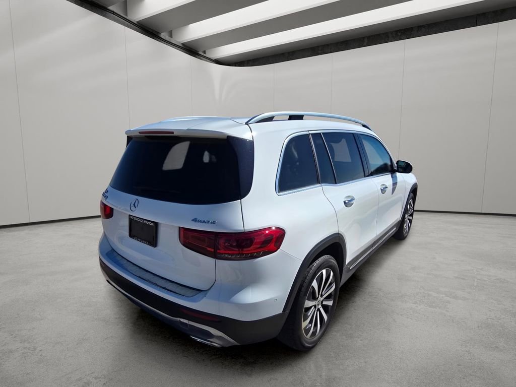 Used 2021 Mercedes-Benz GLB 250 4MATIC w/ Premium Package image 5