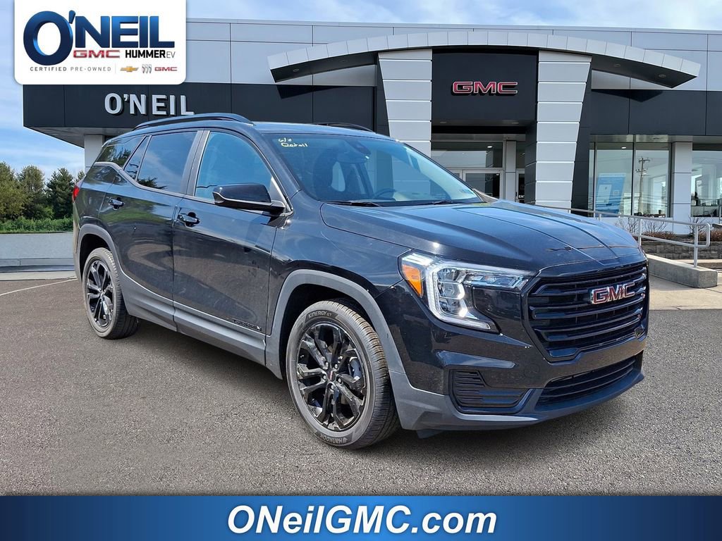 Used 2022 GMC Terrain SLE w/ Driver Convenience Package