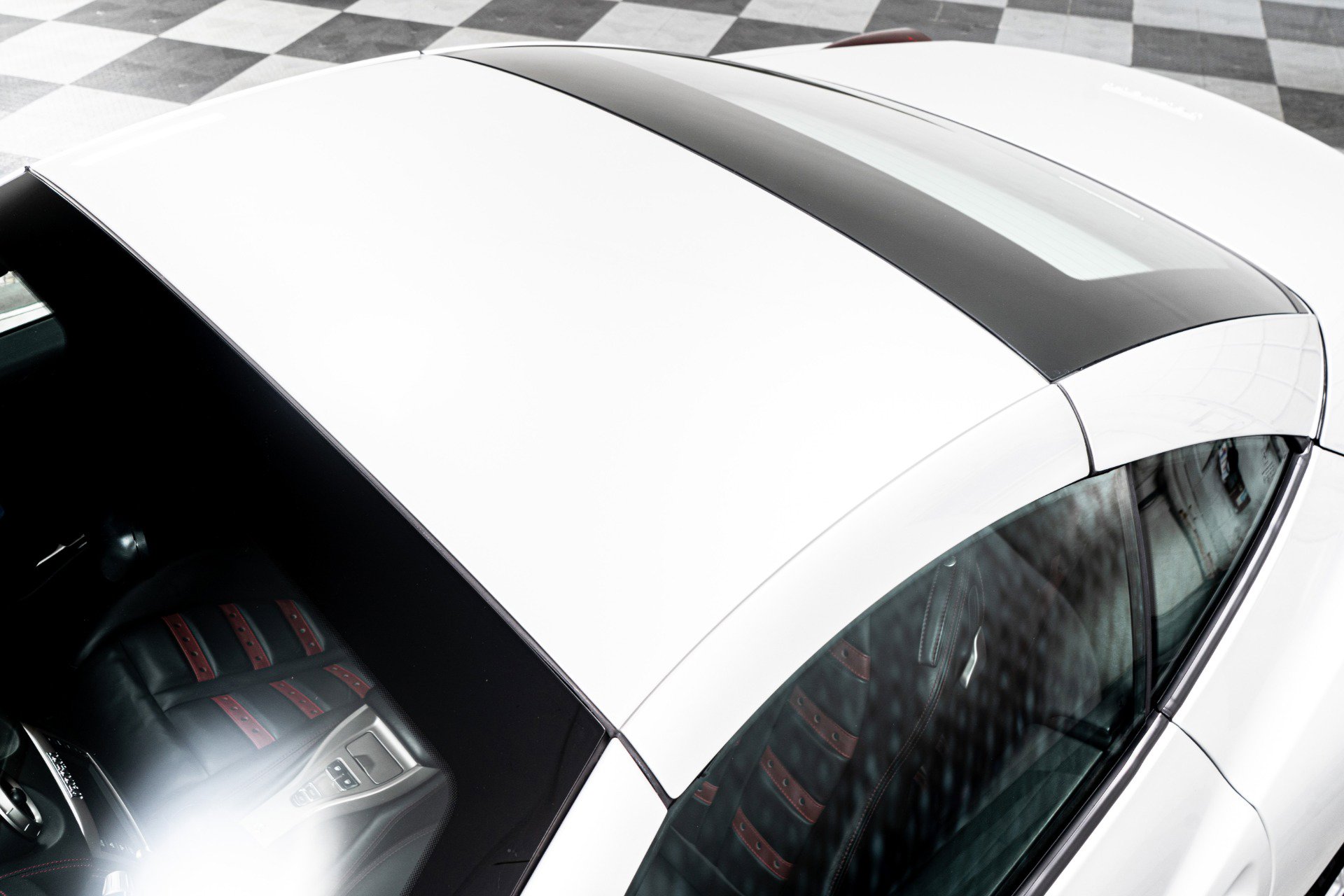 Used 2013 Ferrari California image 38