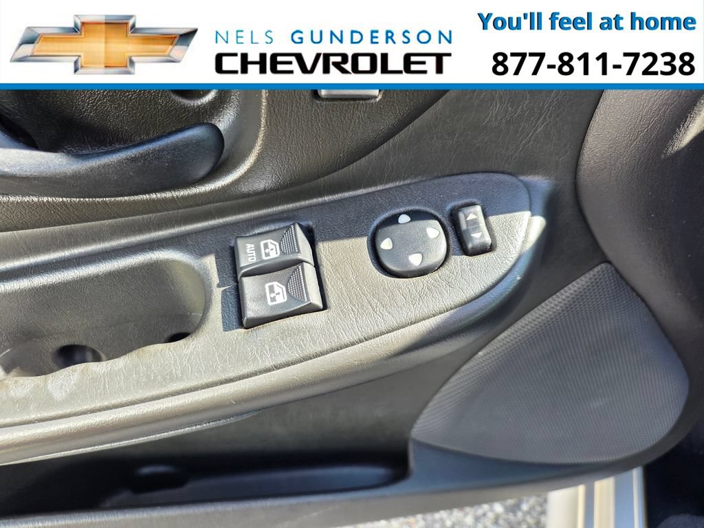 Used 2002 Chevrolet Monte Carlo SS w/ Preferred Equipment Group FWD image 17