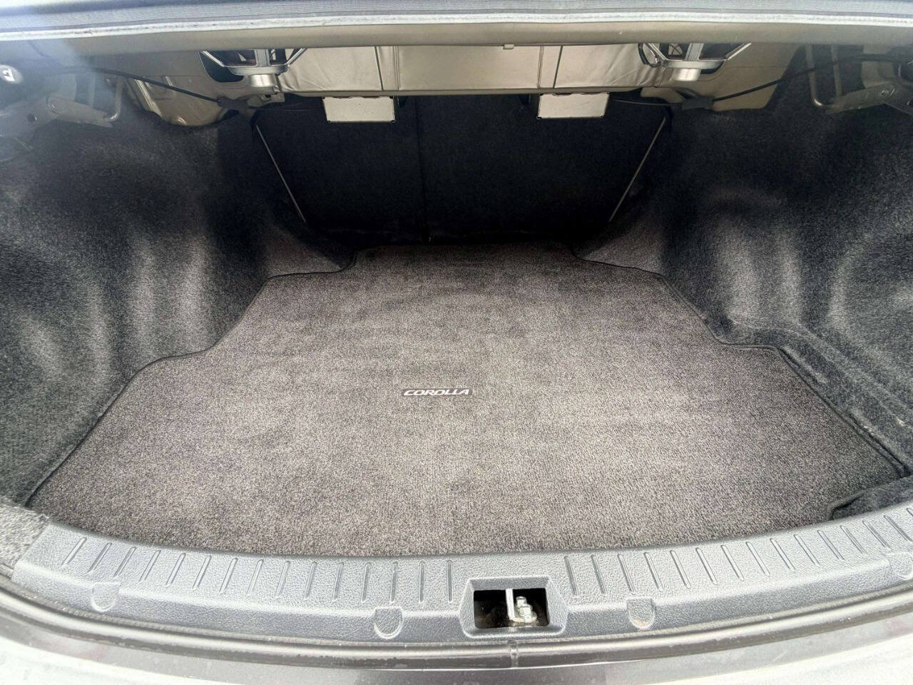 Used 2013 Toyota Corolla L FWD image 5