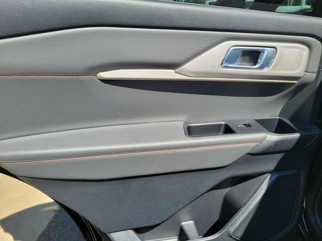 New 2026 Ford Explorer Active w/ Active Comfort Package RWD image 9