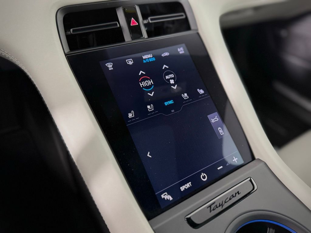 Certified 2022 Porsche Taycan 4S image 26